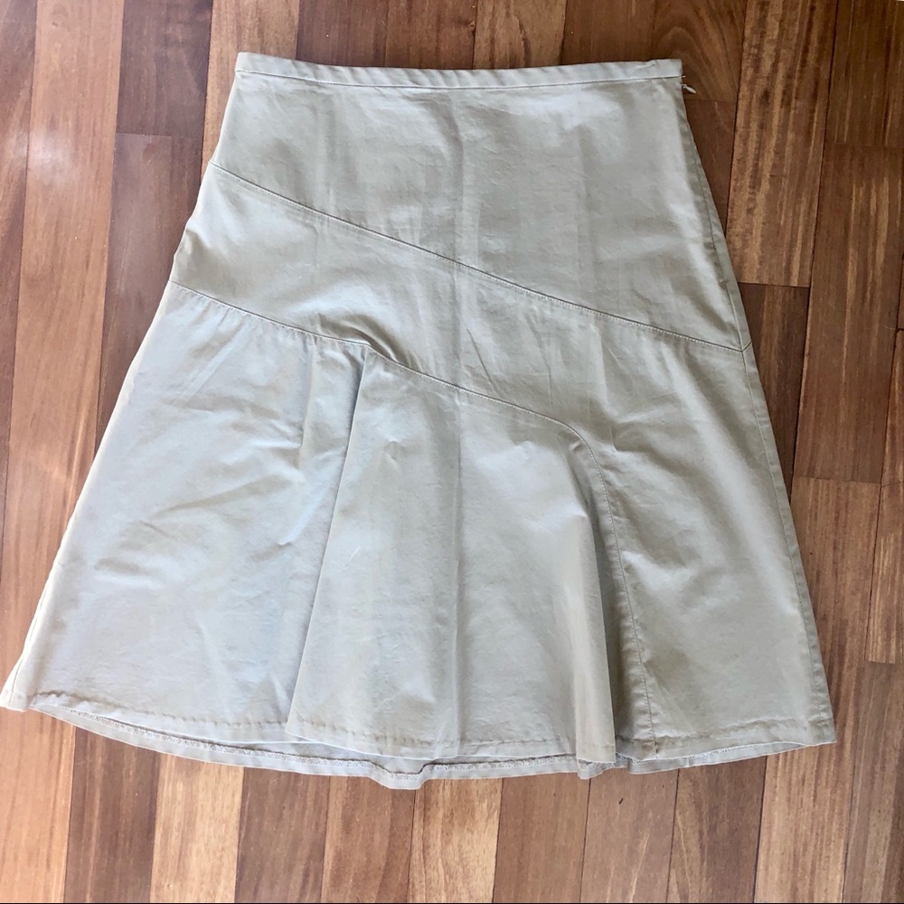 3 for $20: Gap khaki mid-length skirt